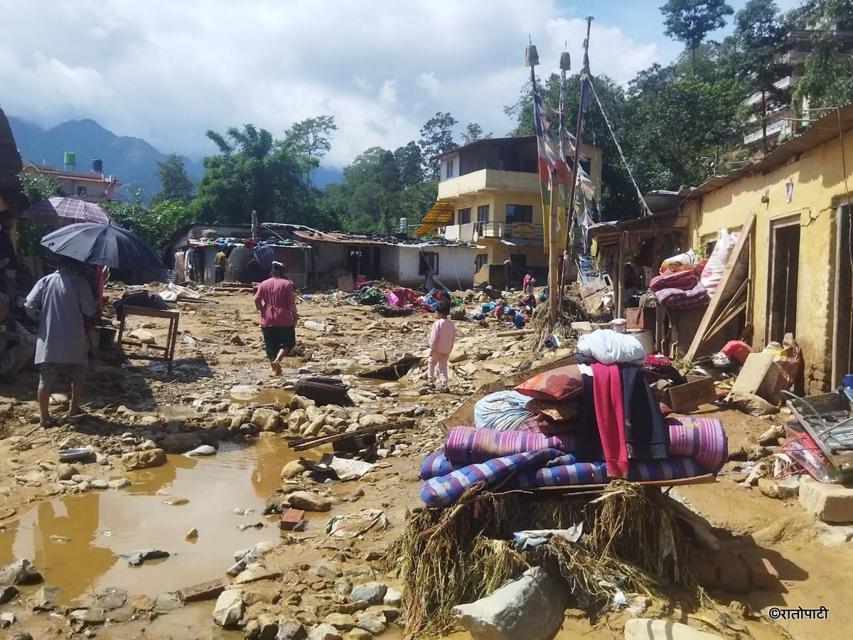 बाढी पहिरो प्रभावितलाई विशिष्ट श्रेणीका पदाधिकारीले ५ दिनको तलब दिने