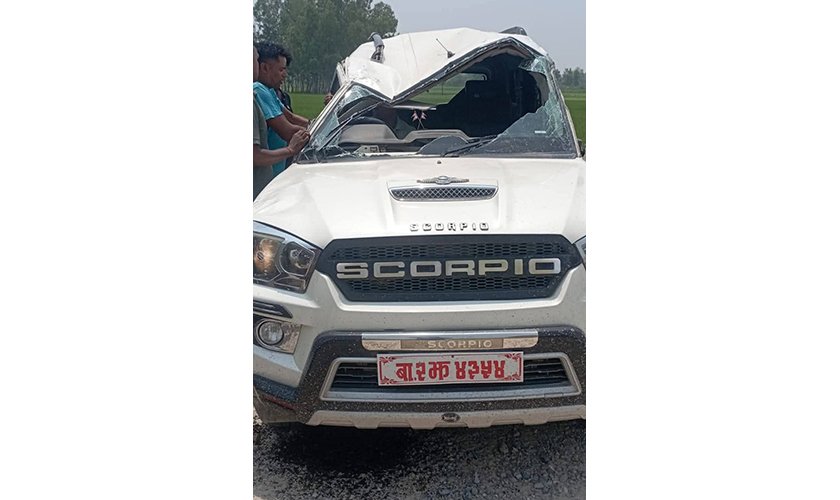 सिम्रौनगढका मेयर चढ्ने गाडी रौतहटमा दुर्घटना