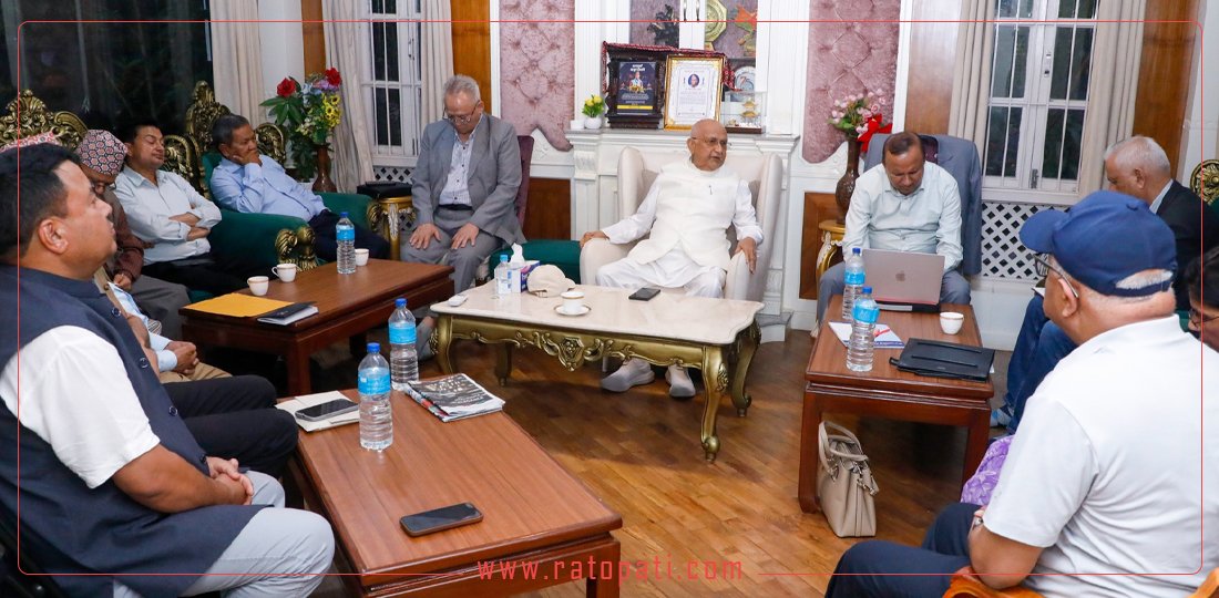 गुण्डुमा एमाले सचिवालय बैठक