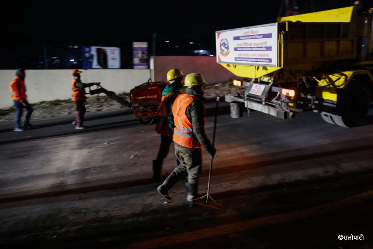 Sadak Ambulance (9)
