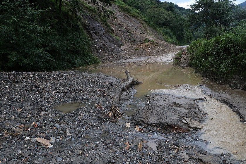 ट्रयाक खुलेको आठ वर्षसम्म पनि भएन स्तरोन्नति