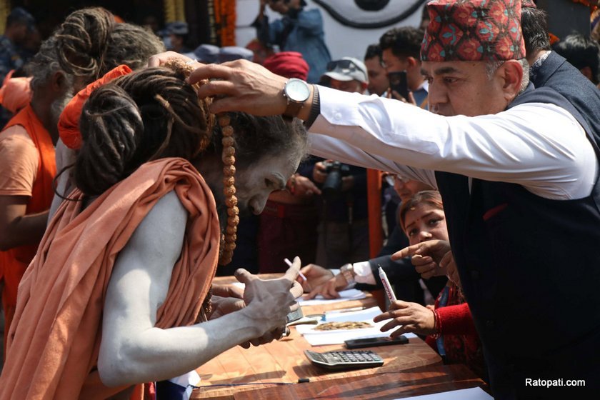 sadhu-bidai (1)