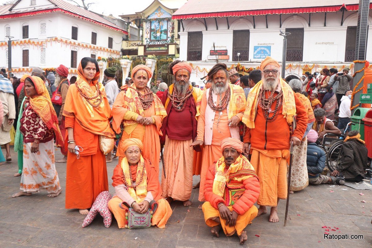 sadhu-santa (2)