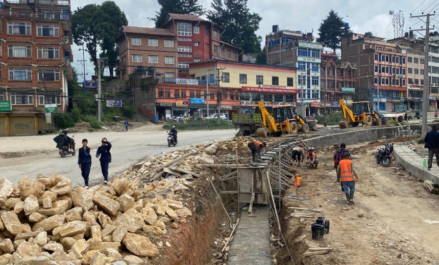   साँगा–धुलिखेल सडक: अवरुद्ध स्तरोन्नति अघि बढाउने सहमति