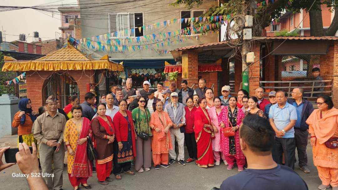 काठमाडौँ–३१ का ६० जना ज्येष्ठ नागरिक सामूहिक सैलुङ भ्रमणमा