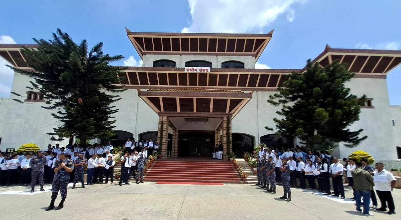 लिखित सम्झौता नभएसम्म संसद्का कर्मचारीको आन्दोलन जारी रहने