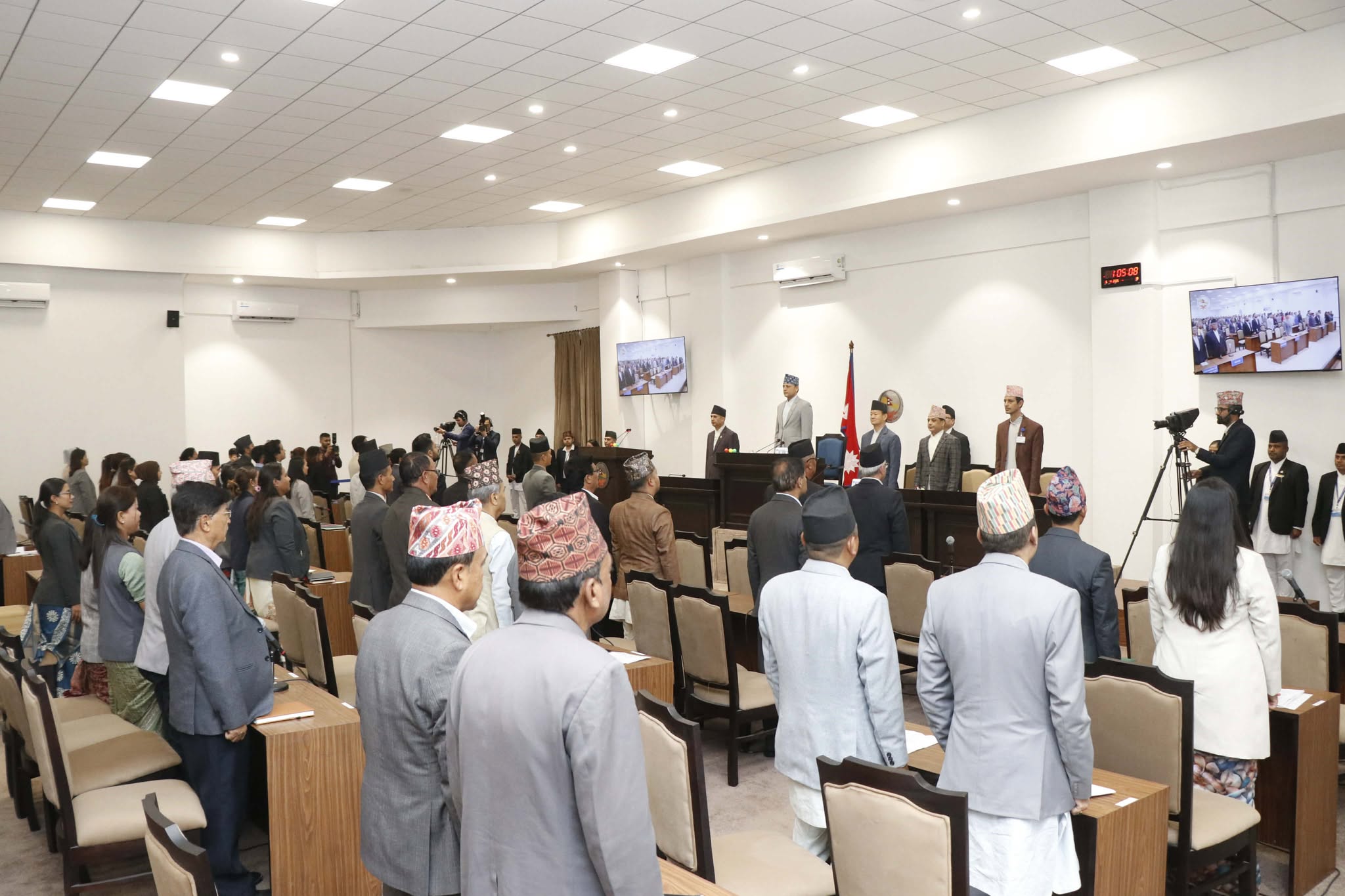Lawmakers emphasize national unity and parliamentary effectiveness in House session
