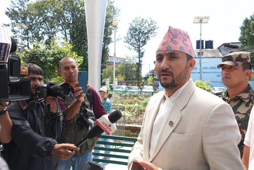   राष्ट्रिय अनुसन्धान विभागको अतिरिक्त मुख्य अनुसन्धान निर्देशकमा खड्का