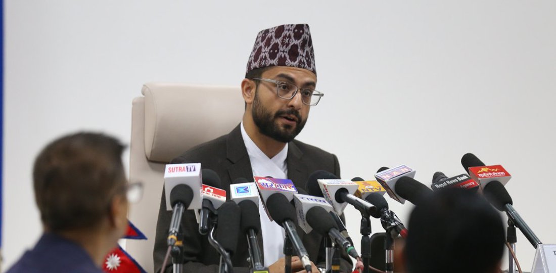 तस्बिरहरूमा हेर्नुहोस् सरकारले सार्वजनिक गरेको सयदिने उपलब्धि कार्यक्रम