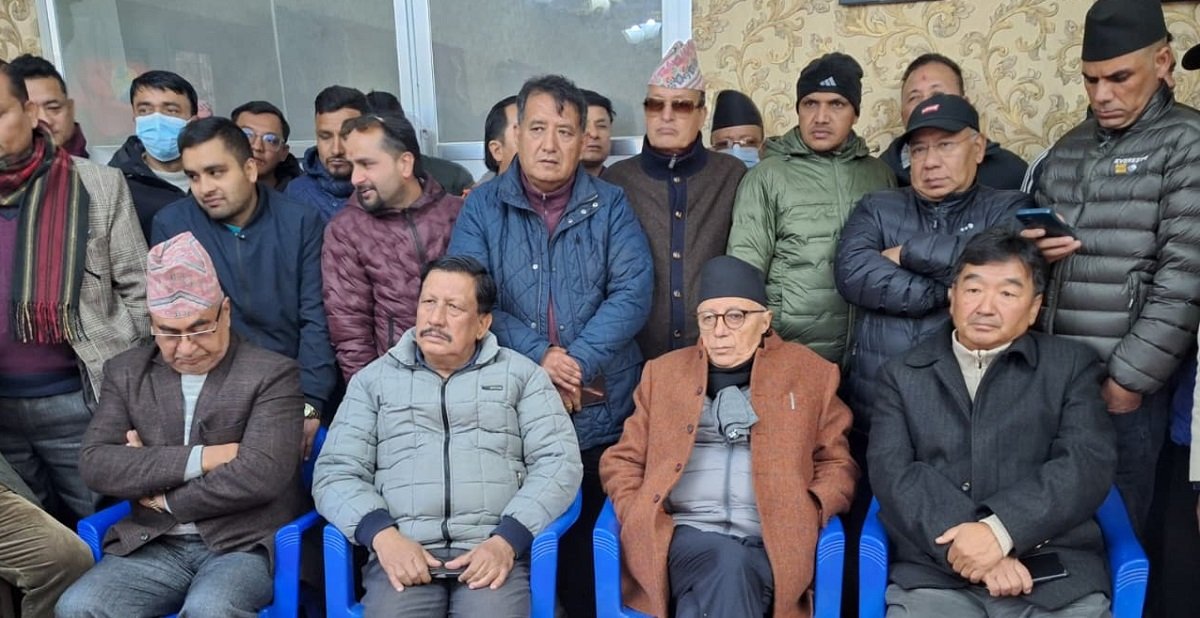   संस्थापन पक्षीय केन्द्रीय सदस्यसँग शेखरले भने, ‘प्रतिनिधिसभामा तालमेल हुनुहुँदैन’