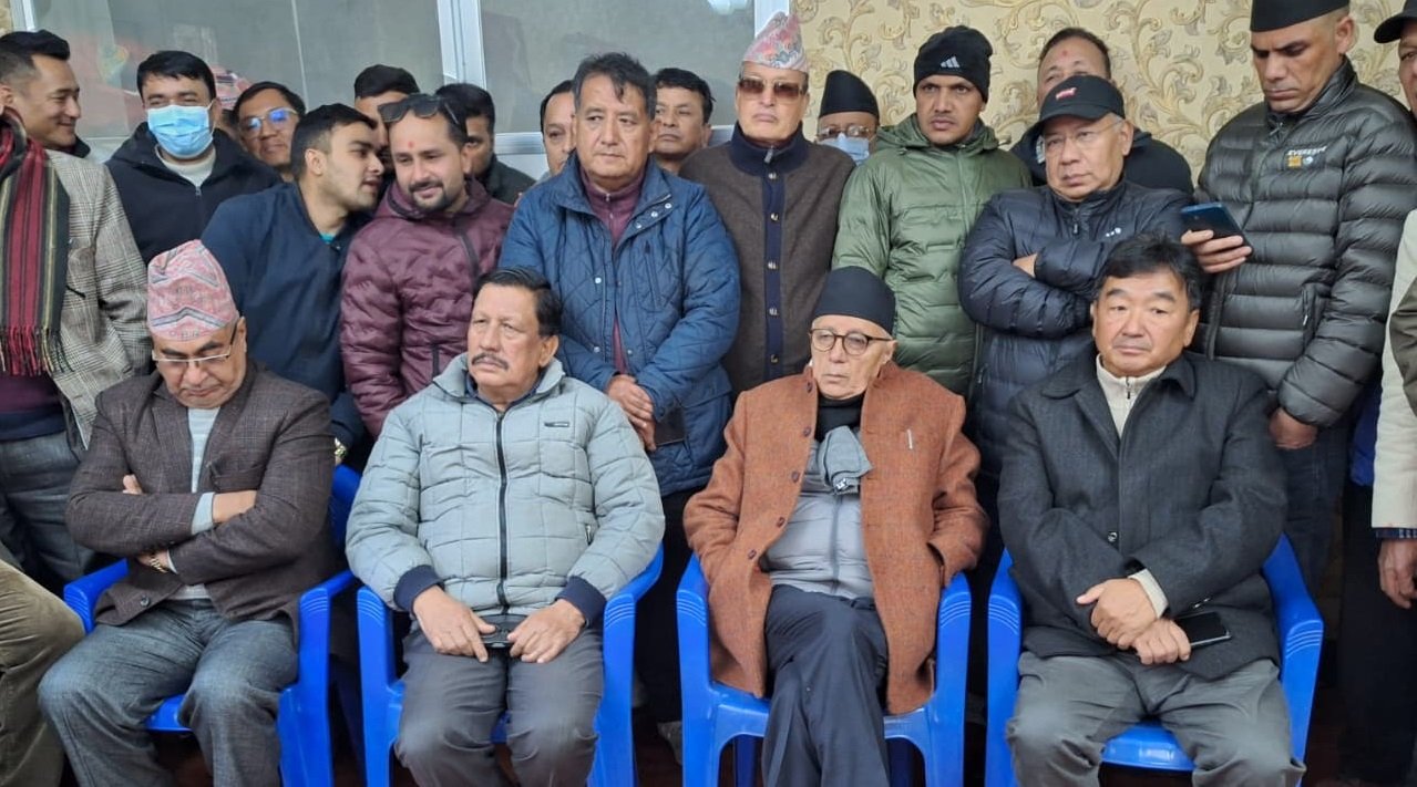   विशेष महाधिवेशन सहमतिको आधारमा केन्द्रीय समितिले नै आह्वान गर्नुपर्छ : कोइराला