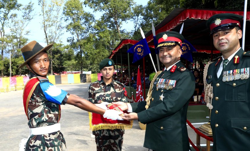   दुई हजार चार सय ५१ सैन्य दीक्षित