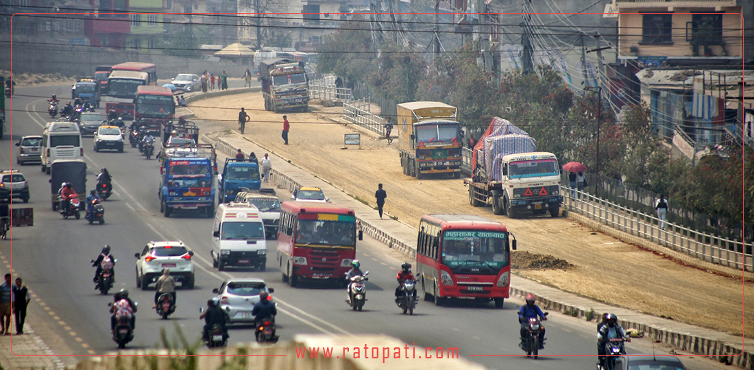 अख्तियारको छानबिनसँगै कलङ्की-बल्खु सर्भिस लेन स्तरोन्नति अलपत्र, बन्यो पार्किङस्थल