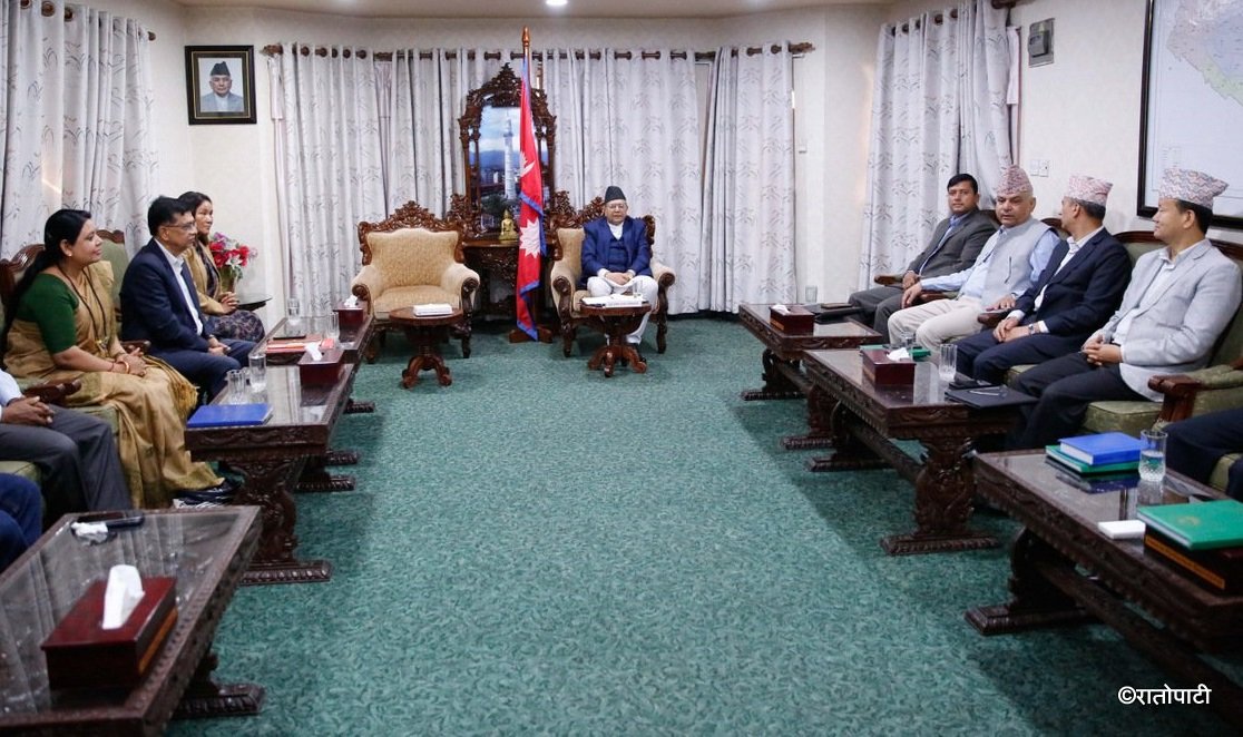 सभामुखसँग एमालेले भन्यो- संसद् पुनर्स्थापना, कांग्रेस निर्वाचनबाट नभाग्ने
