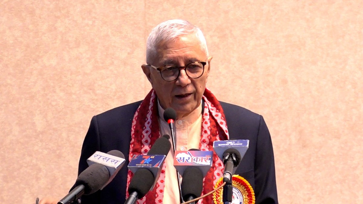   यो सरकारको सोचै गलत छ : शेखर कोइराला