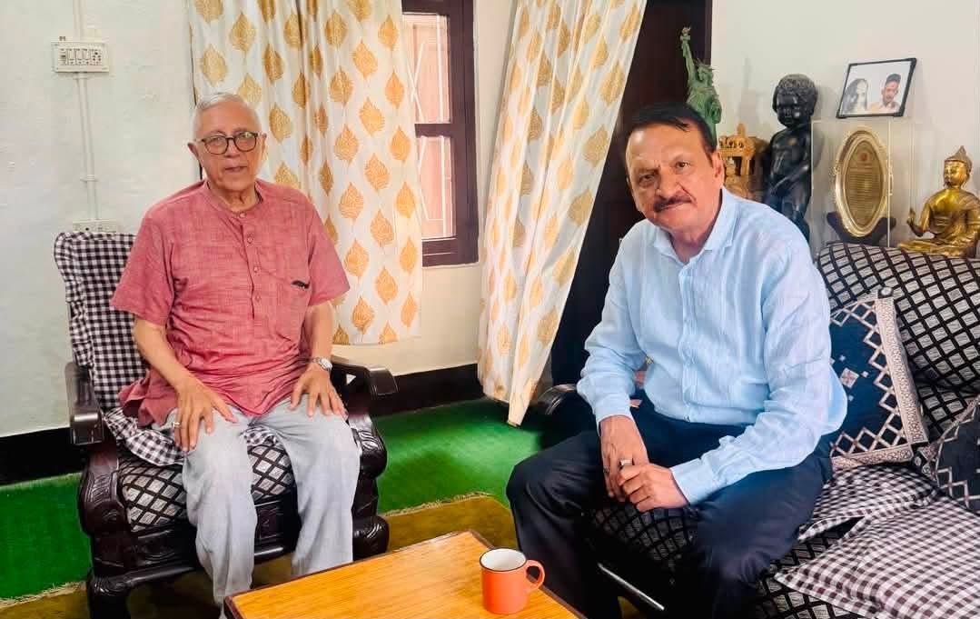 Deuba Group Leader Dr. Prakash Sharan Mahat Meets Dr. Shekhar Koirala in Biratnagar