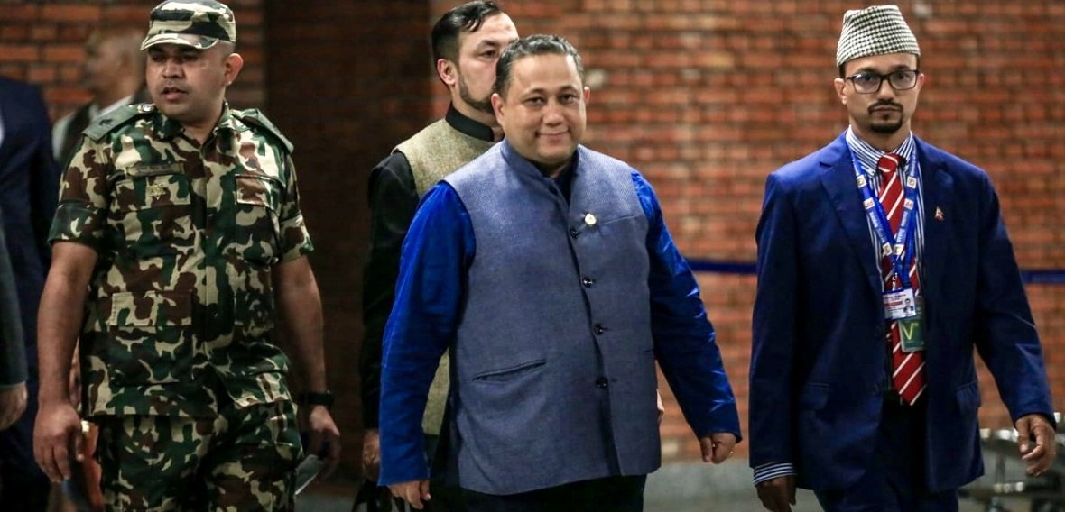 चीन भ्रमण सकेर स्वदेश फर्किए परराष्ट्रमन्त्री खनाल