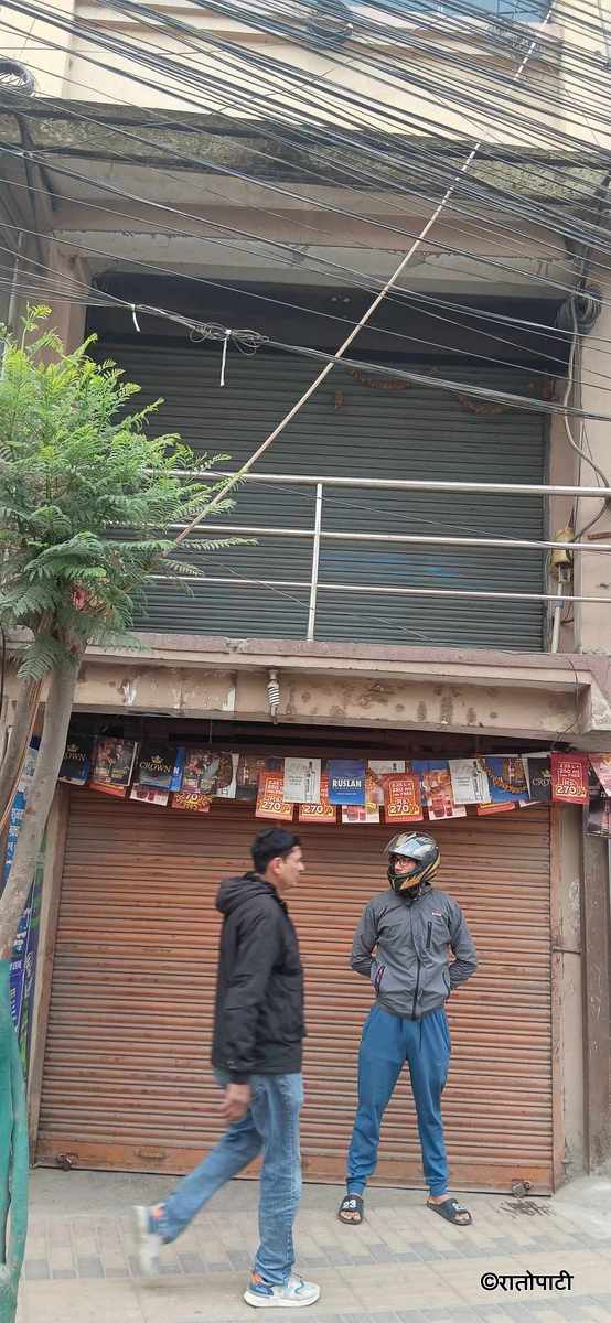 shop closed (9)