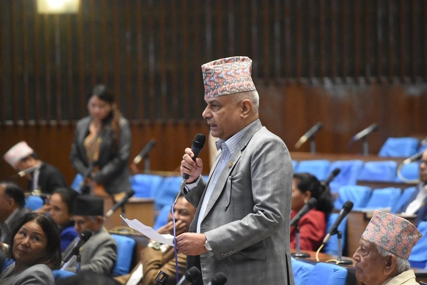 श्याम घिमिरेको प्रश्न : पाँच वटा अदालतमा मुद्दा खेपिरहेका रविले राजीनामा दिनुपर्छ कि पर्दैन ?