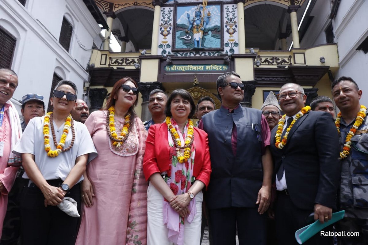 sima-malhotra-pashupati (11)