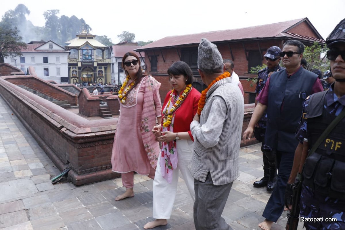 sima-malhotra-pashupati (6)