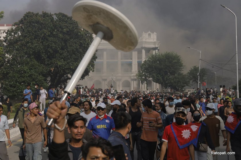   सिंहदरबार छिरे आन्दोलनकारी
