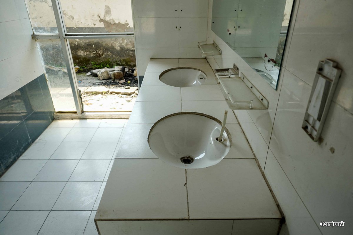 Singhadarbar_Public_Toilet (3)