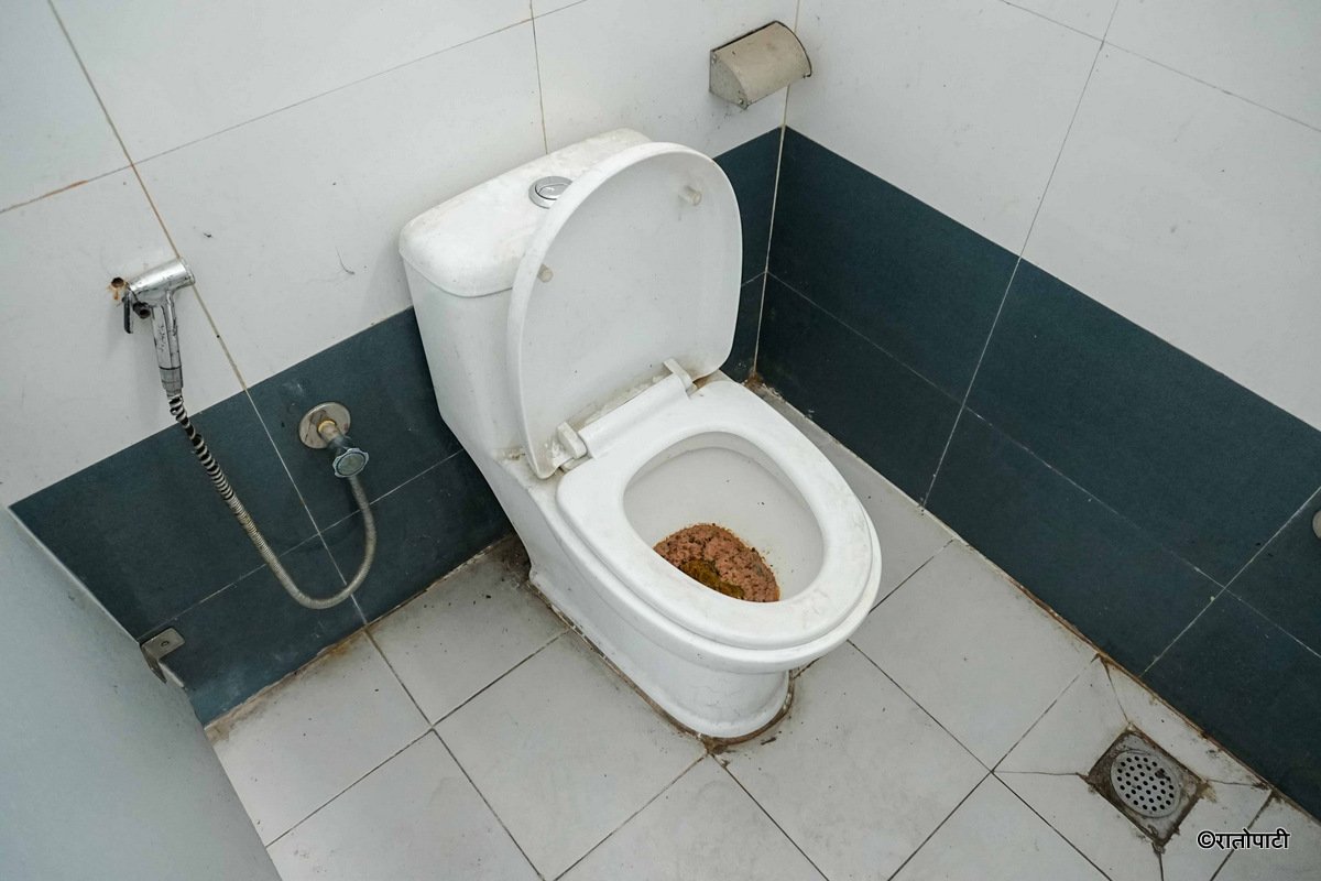 Singhadarbar_Public_Toilet (4)