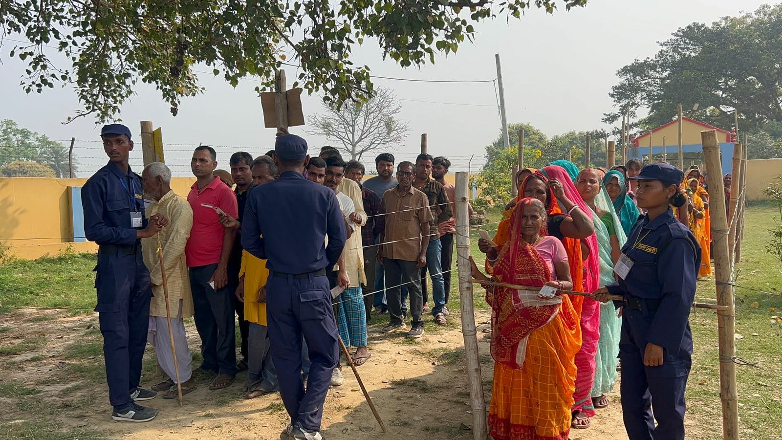 Siraha District Reports Approximately 30% Voter Turnout in House of Representatives Election So Far