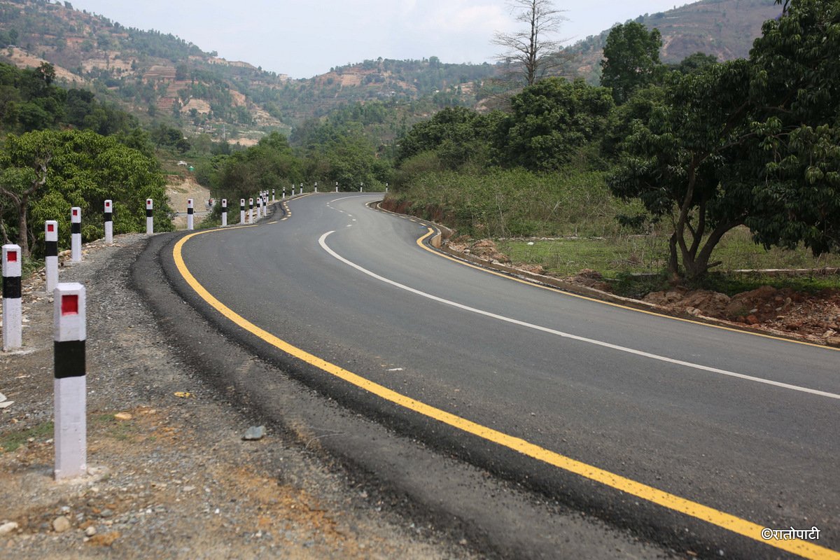 Sitapaila- Dharke road_Nepal photo library1 (10)