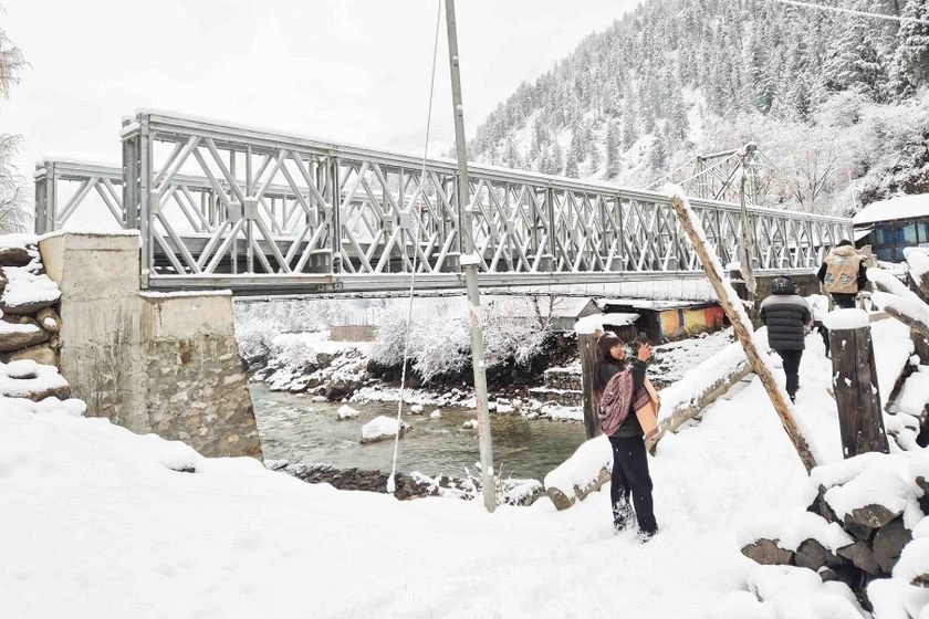 Snowfall_Dolpa_Nepal Photo Library11