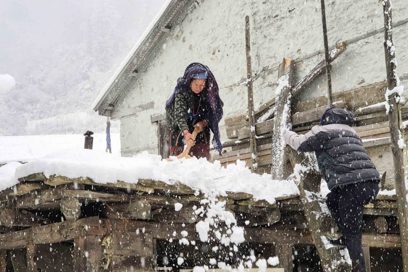 Snowfall_Dolpa_Nepal Photo Library15