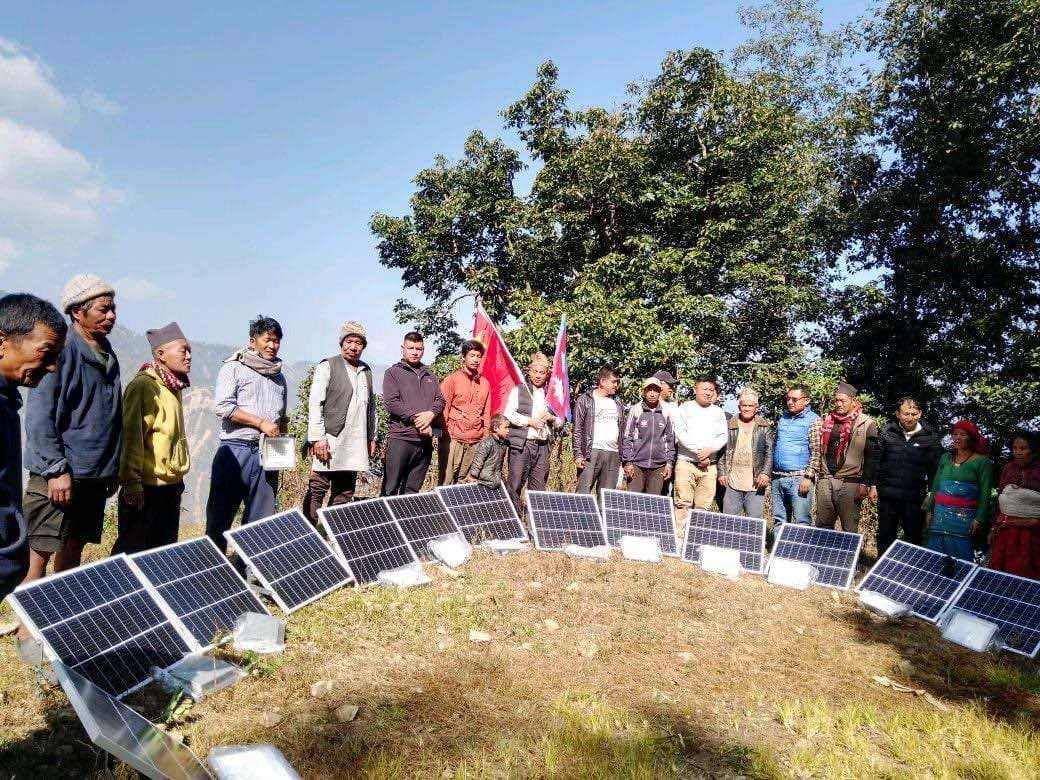 विपद् प्रभावित रोशीमा सोलारबाट उज्यालो