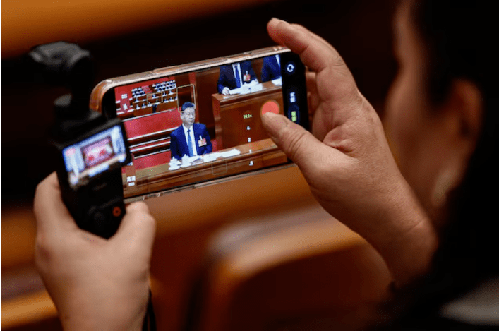 US FCC considers new restrictions on Chinese telecom firms
