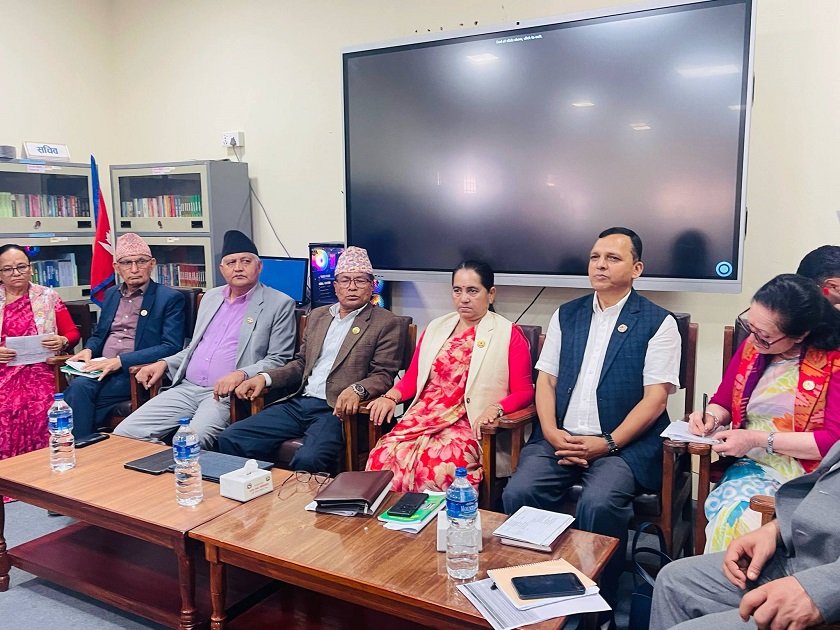 सङ्घीयता सबलीकरणका लागि अधिकार प्रत्यायोजन गर्नुपर्छ : मुख्यमन्त्री आचार्य
