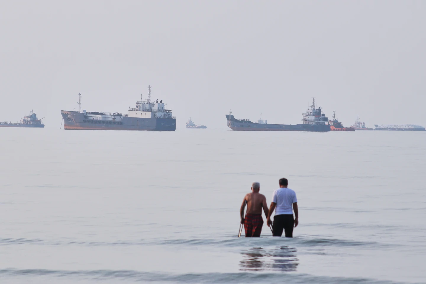 Middle Eastern Nations Accelerate Oil Export Route Diversification