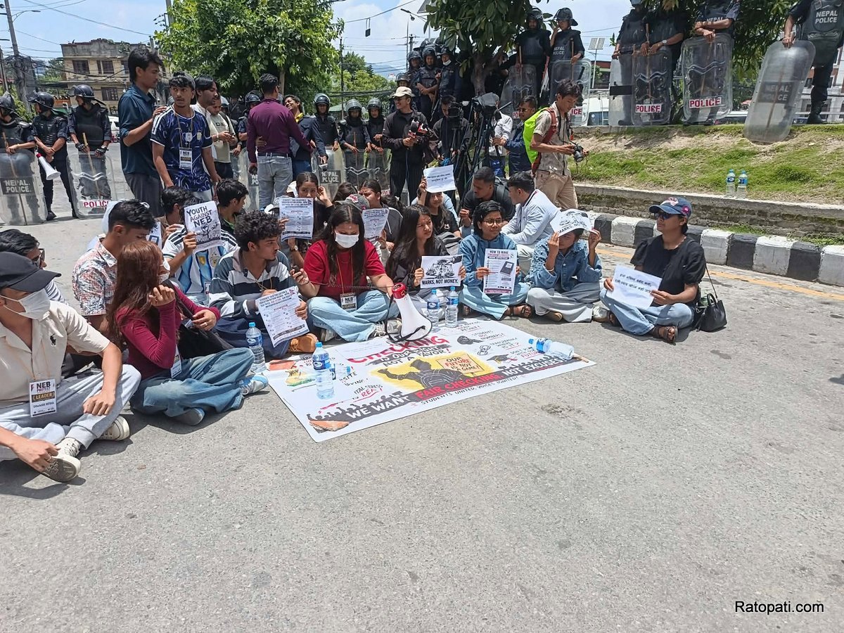 student-pradarsan (1)