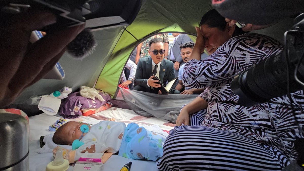 Sudhan gurung at Maitighar_NPL (11)