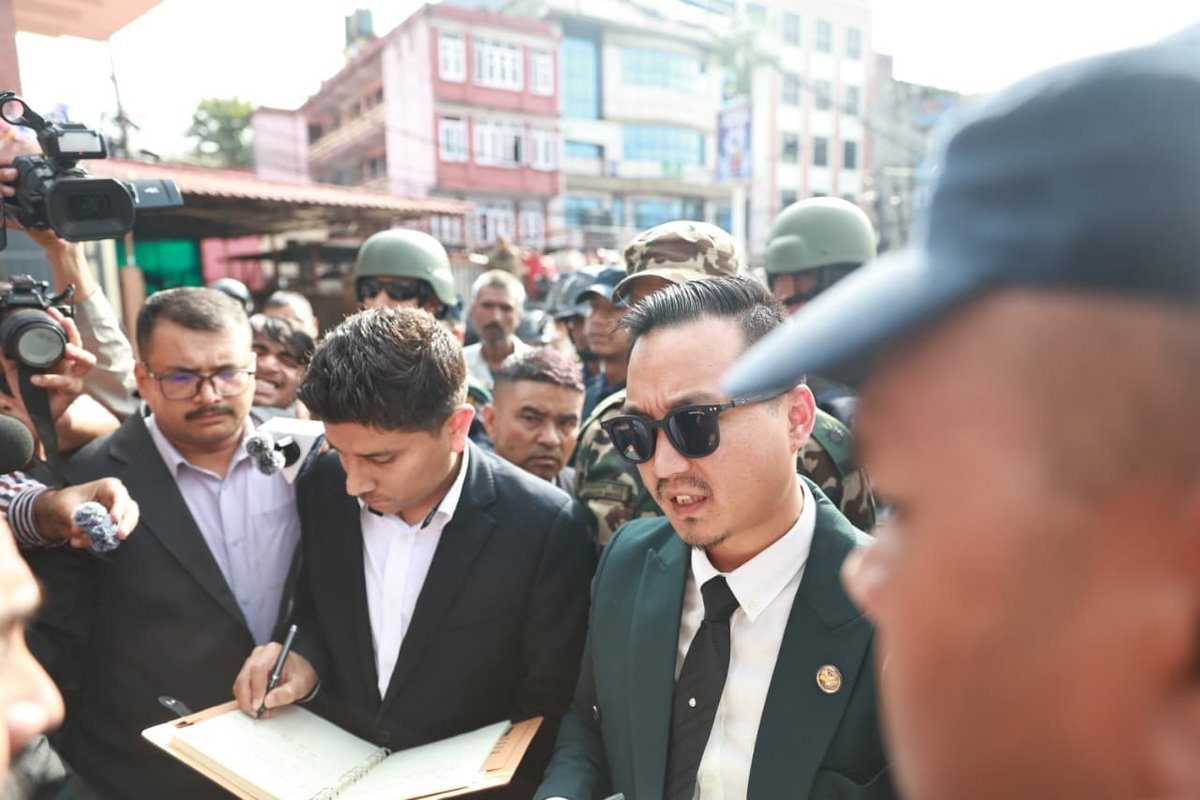Sudhan gurung at Maitighar_NPL (6)