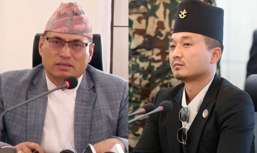 Traffic Police Remove Tinted Glass from Home Minister's Car