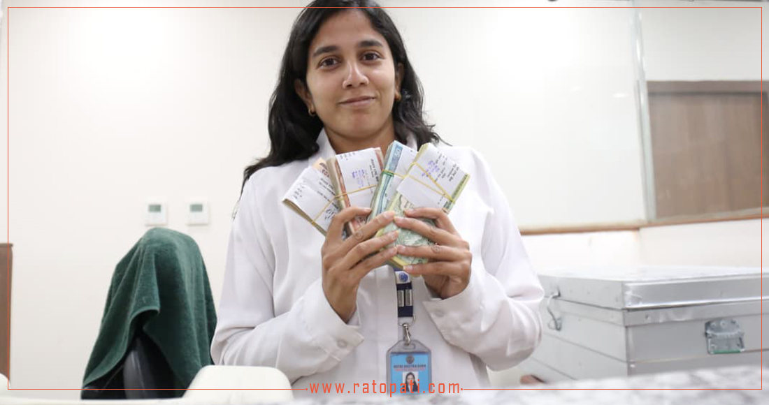 सुरु भयो सुकिला नोट वितरण, लिन आउने न्यून, तस्बिरहरू