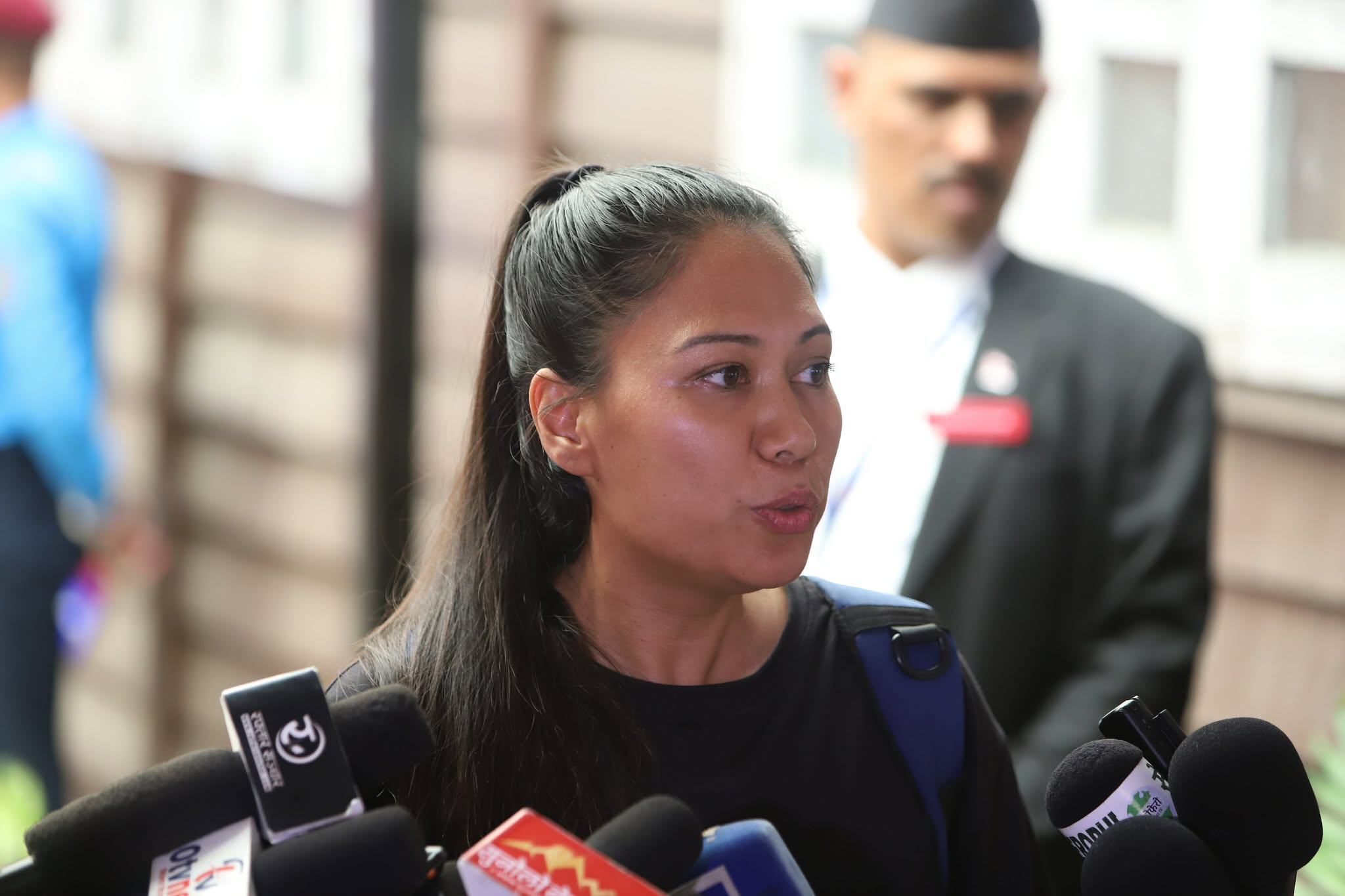   स्मार्टफोन लिएर सडकमा जाऔं, मतदाता नामावली दर्तामा सघाऔं: पूर्वमन्त्री सुमना श्रेष्ठ
