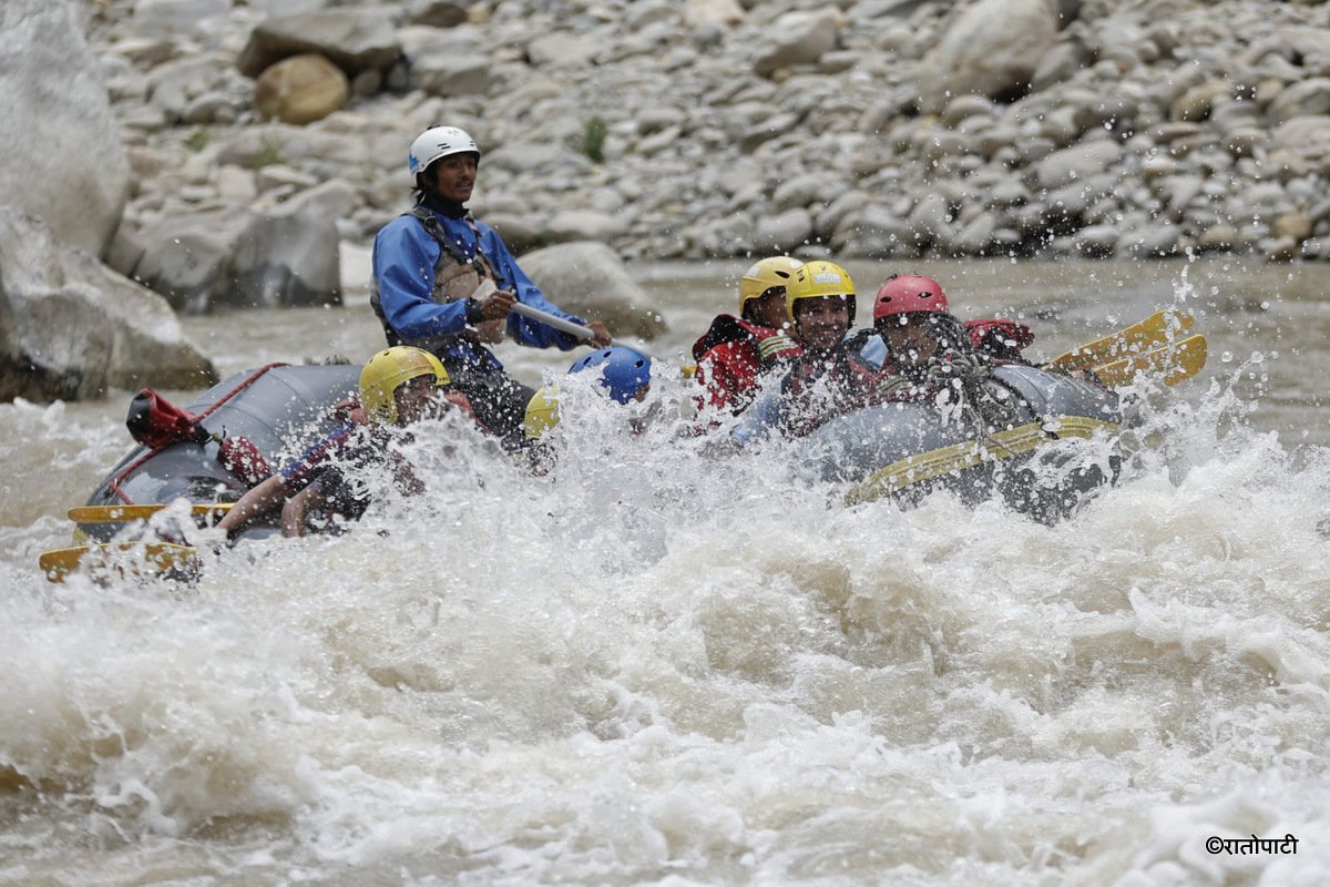 Sunkoshi Rafting (5)