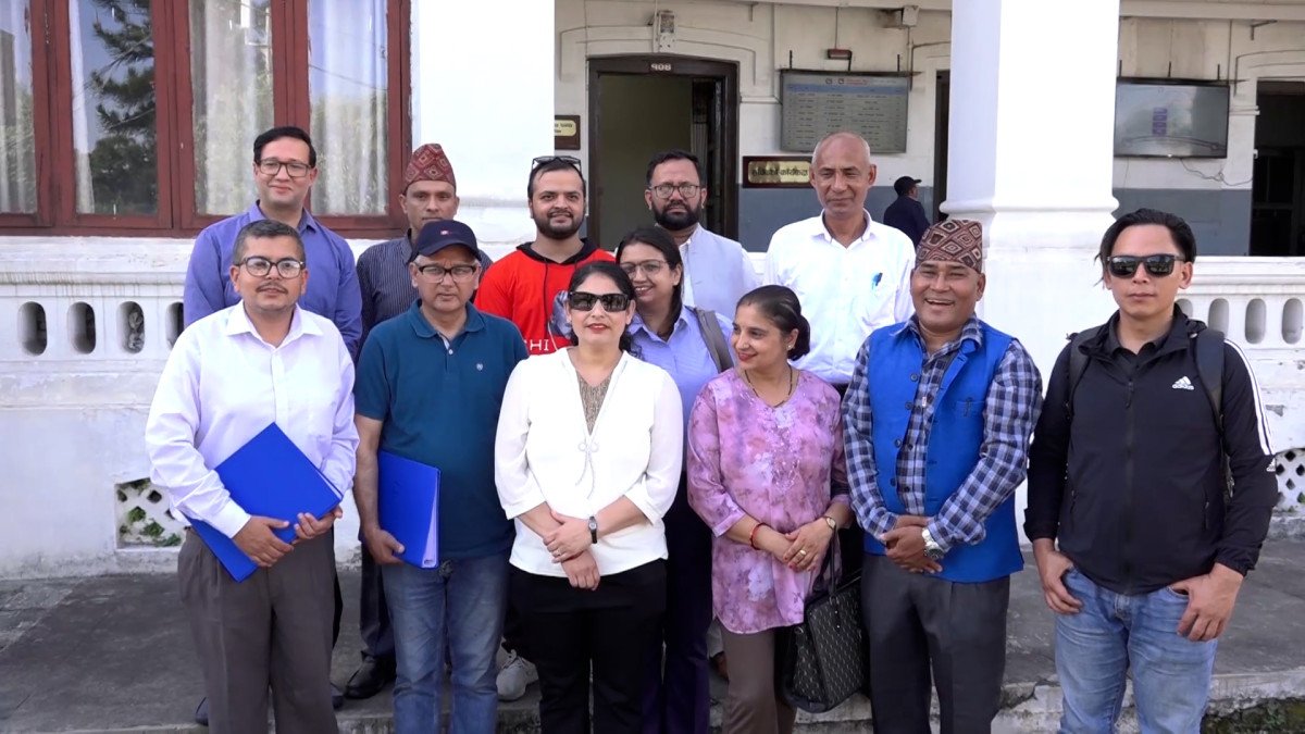   नेपाल नागरिक पार्टी दर्ता गर्न वरिष्ठ अधिवक्ता भण्डारीको निवेदन