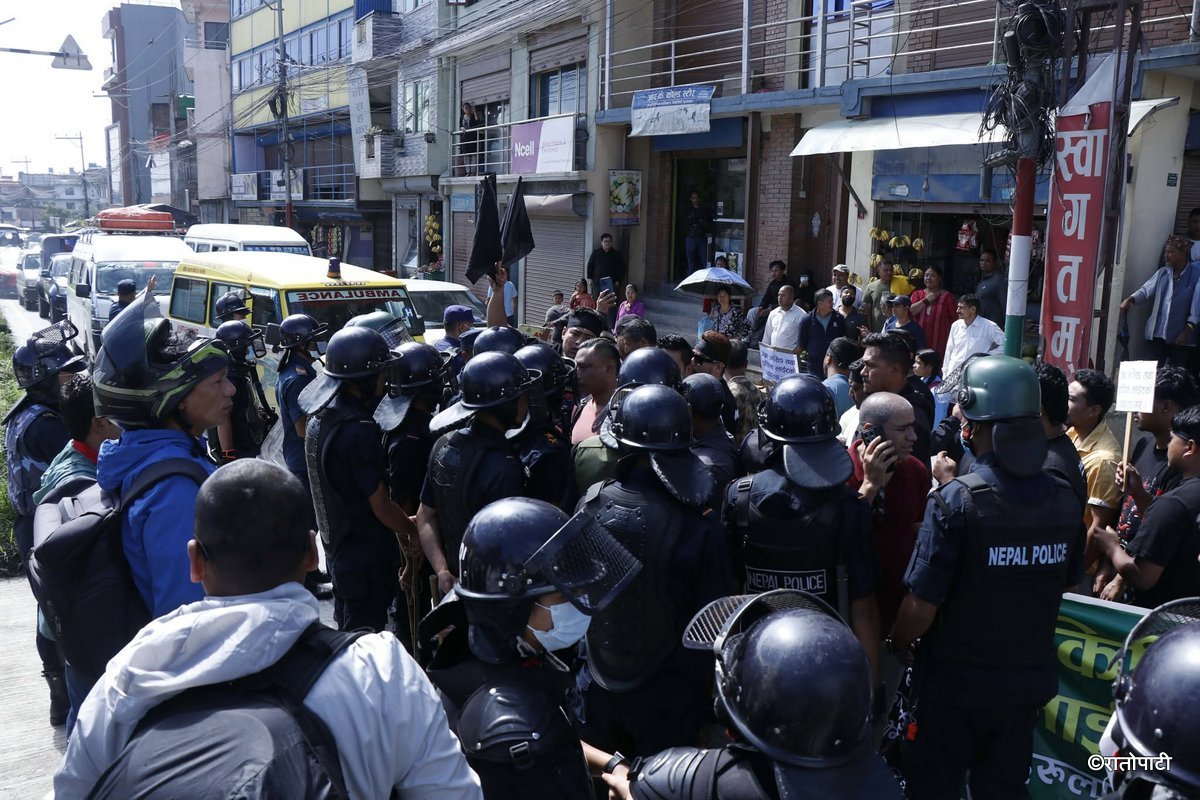 surung marga protest (1)