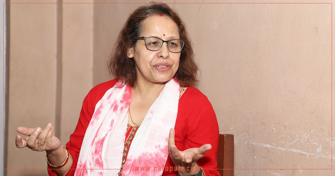   ‘किताब मेरा लागि आत्मीय साथी हो’