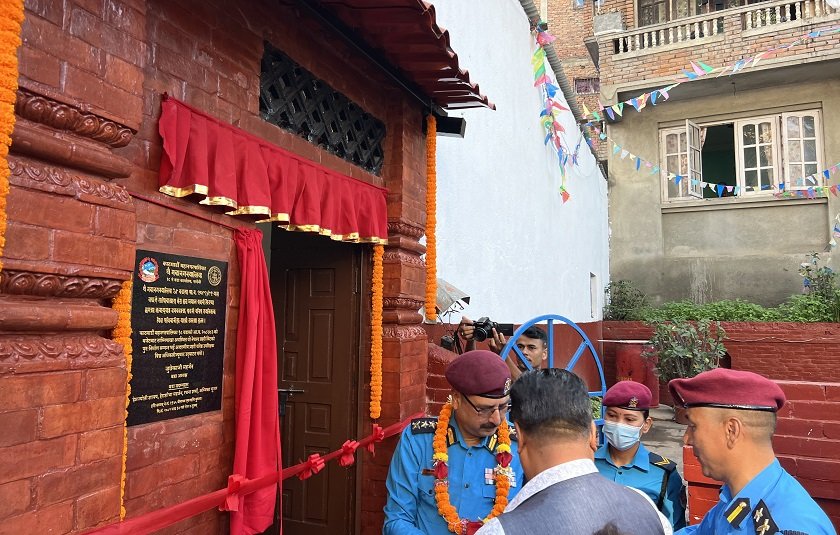   काठमाडौँको ताम्सीपाखाको प्रहरी बिट पुनर्निर्माण, एसएसपीले गरे उद्घाटन
