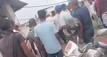 कोशी गाउँपालिकाका अध्यक्षद्वारा सुरक्षाकर्मीमाथि गालीगलौज, तीन वटा मुद्दा चलाउने तयारीमा प्रहरी