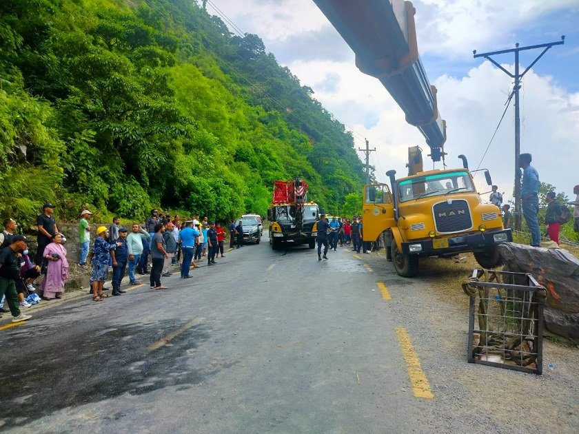 tanahu-bus-acident (1)