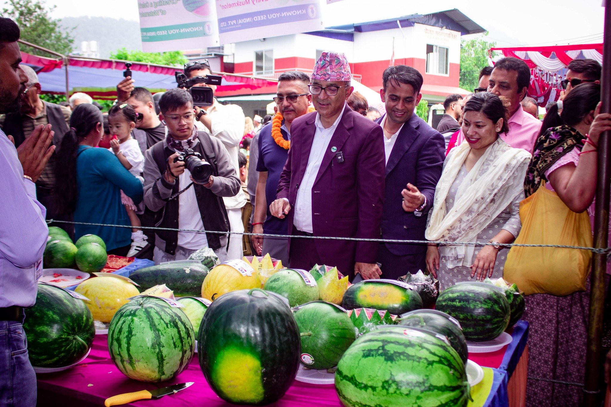 बजारीकरणका लागि पोखरामा तरबुजा मेला